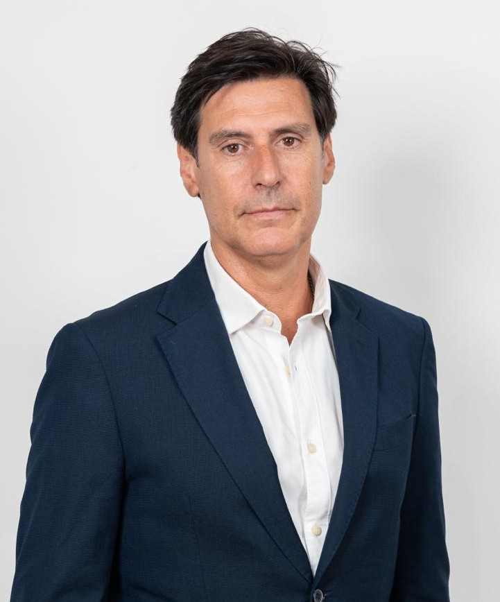 Retrato profissional do Eduardo Rocha, advogado especialista em imobiliário