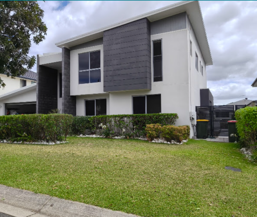 Perfectly manicured luxury lawn and garden estate by Southside Garden Maintenance