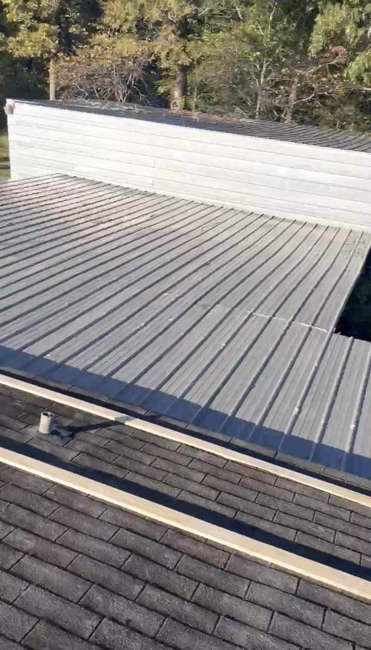 Completed shingle roof