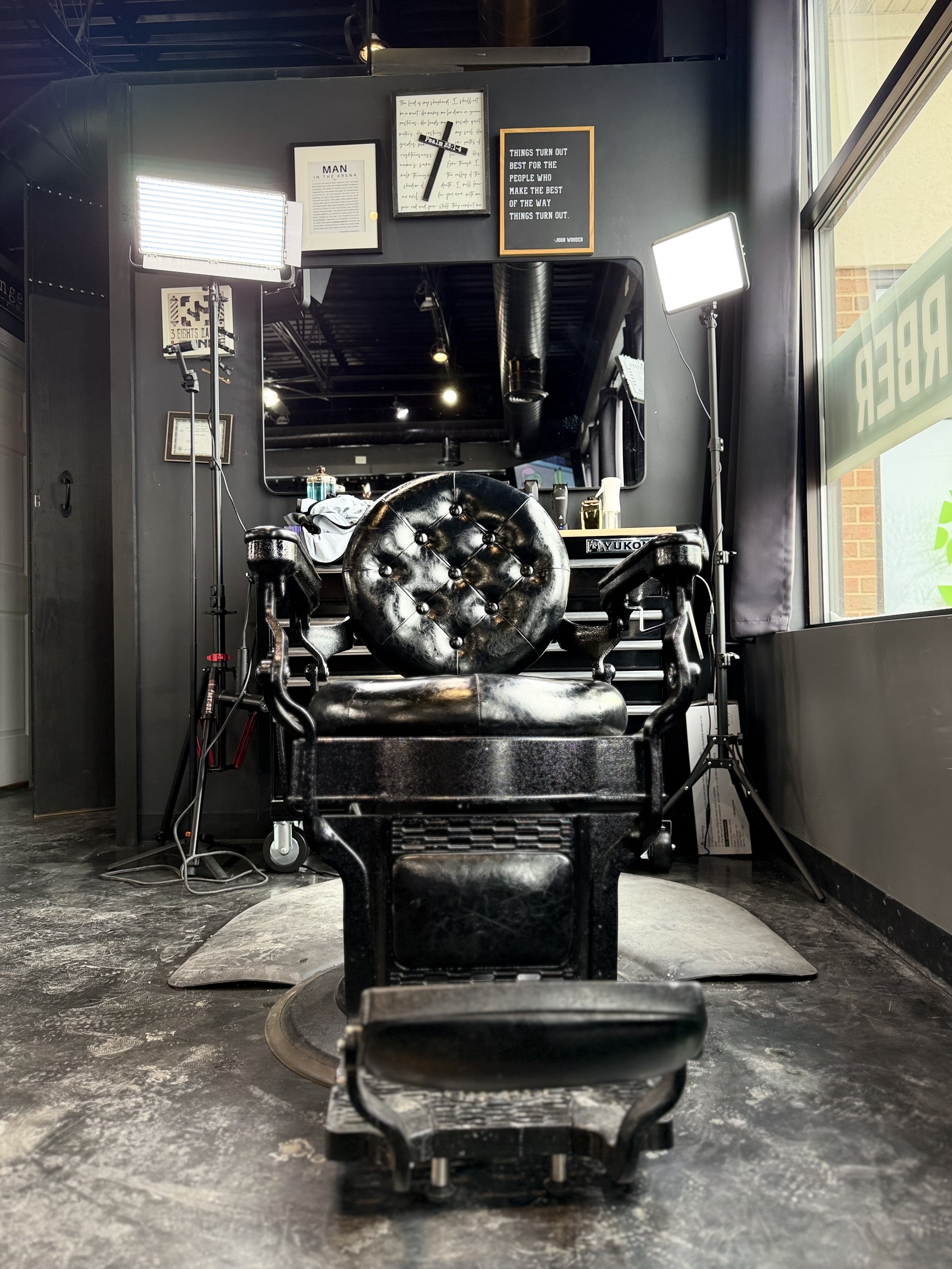 Best Barber Oswego IL