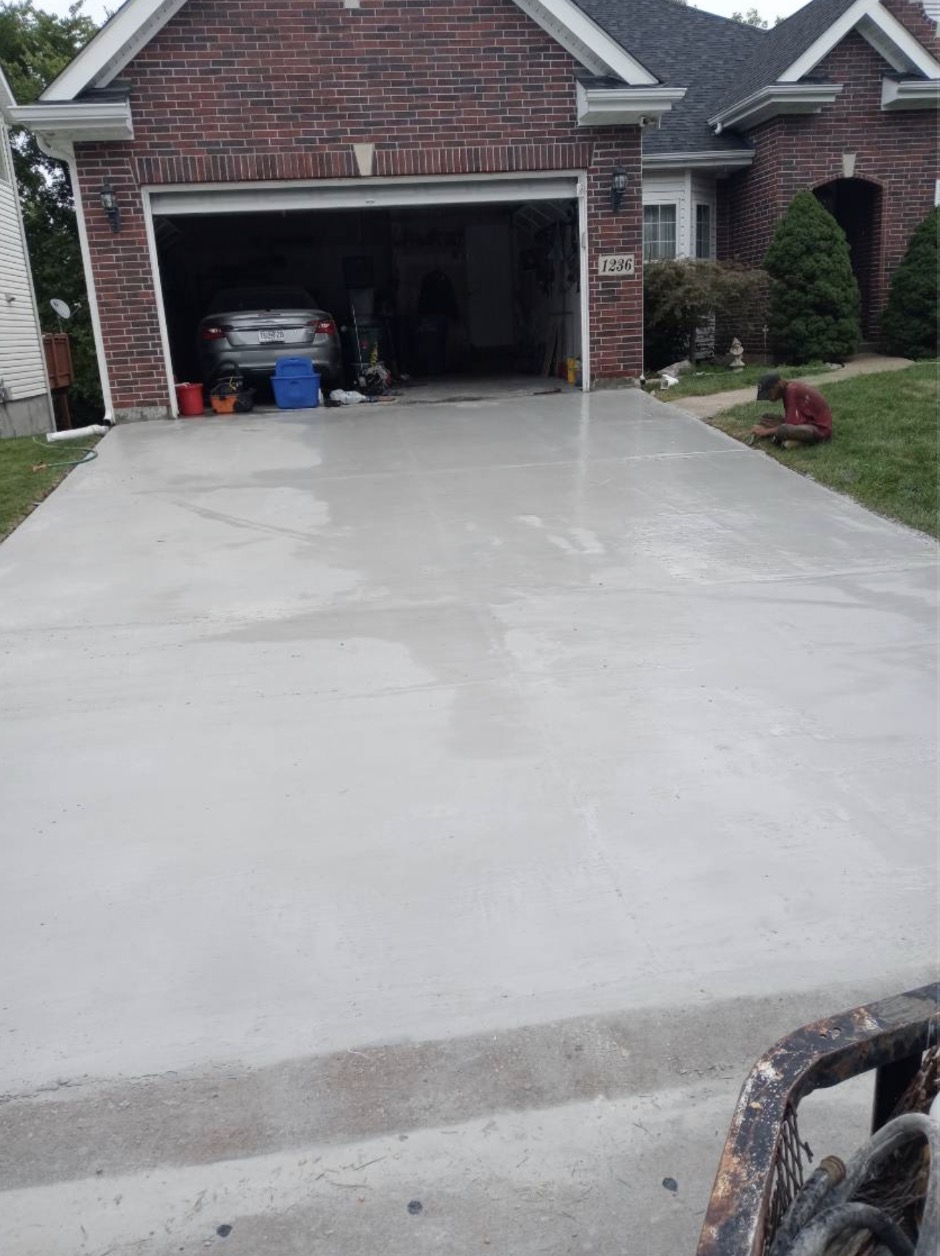 Concrete driveway and patio flatwork